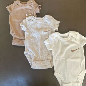 Nike Onesies Newborn